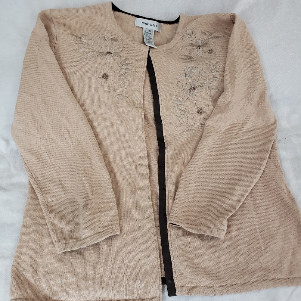 Nine West Silk Embroidered Cardigan SzLg. Vintage- UGC